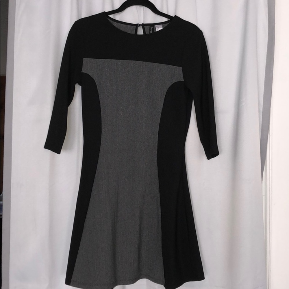 H&M 3/4 sleeve dress